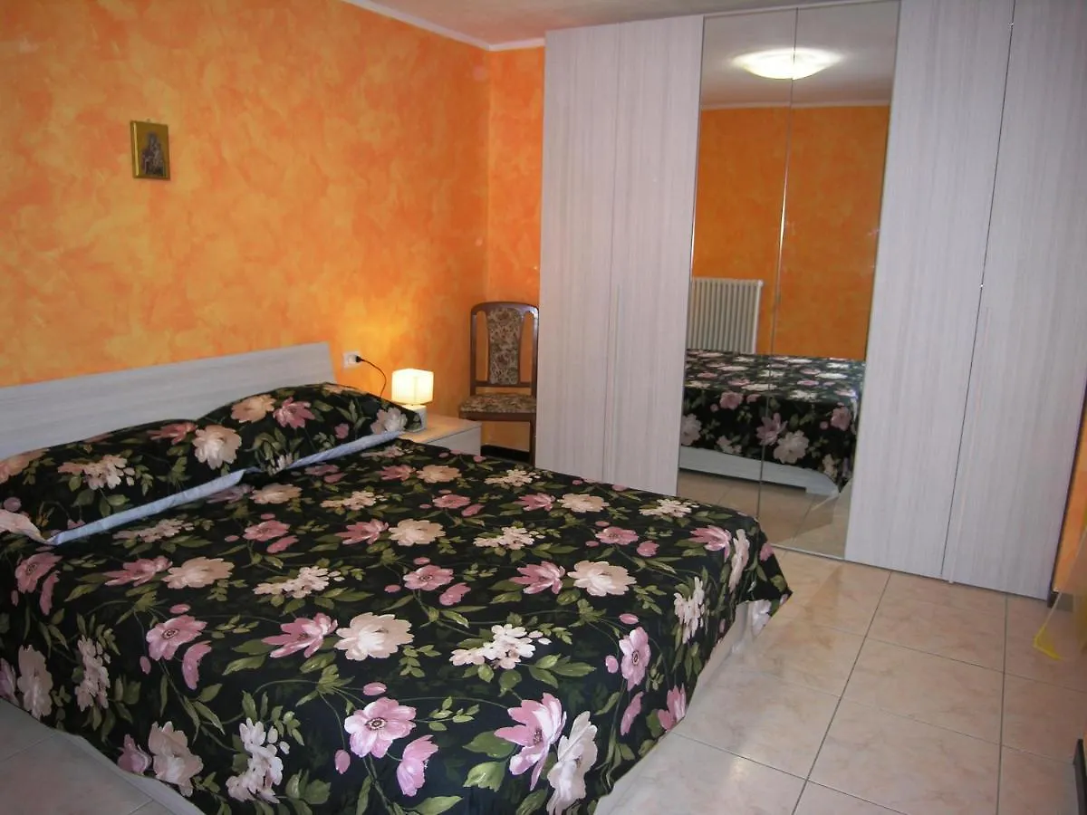 Holiday home Casa Mary Villa San Siro  Italy